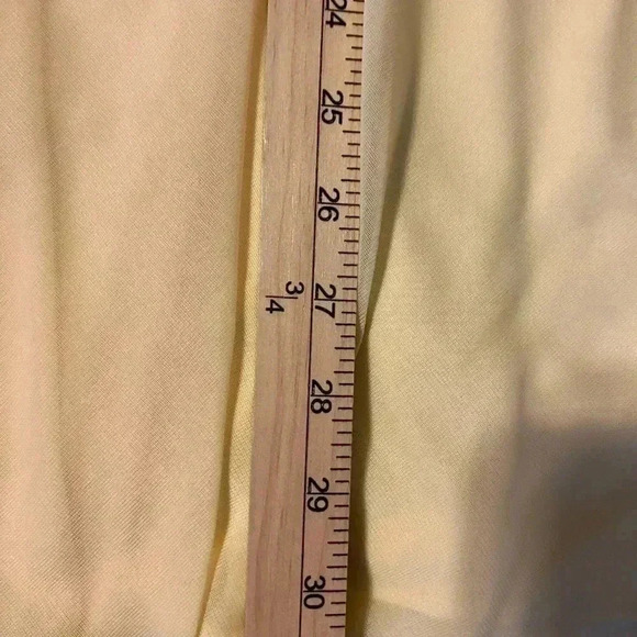 David’s Bridal | Bridesmaids Dress | Knee Length | Size 4 | Color: Canary - Picture 6 of 9